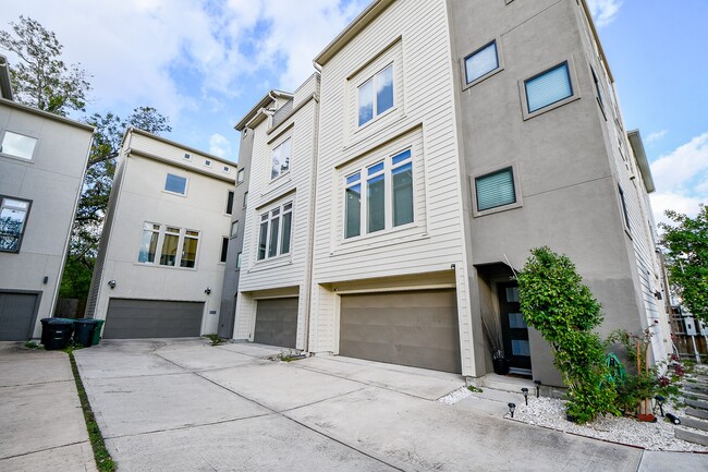 Foto del edificio - 2905 Gillespie St