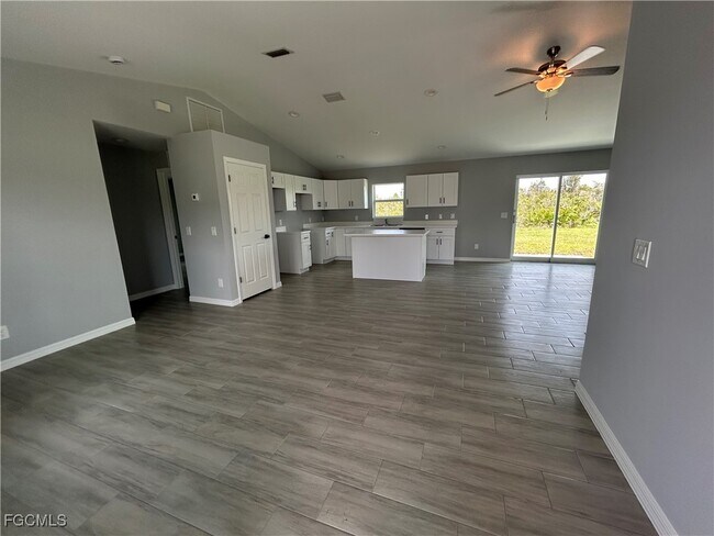 Foto del edificio - 3010 62nd St W