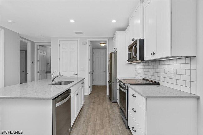 Foto del edificio - 14559 Edgewater Cir