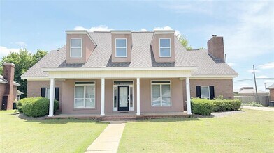 Building Photo - 1571 Meriwether Cir