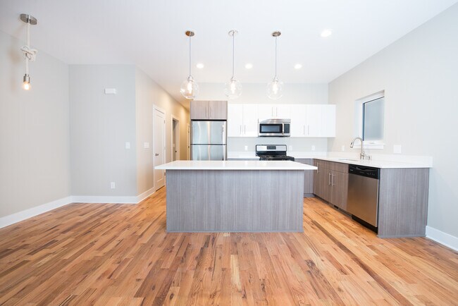 Foto del edificio - 1610 E Belleview Pl