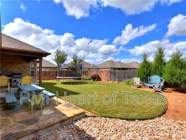 Foto del edificio - 2413 Grand Lake Pkwy