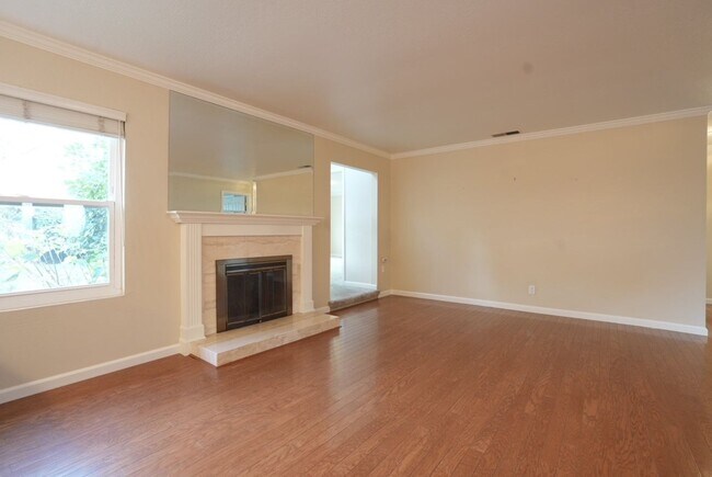 Foto del edificio - Charming North Napa Home