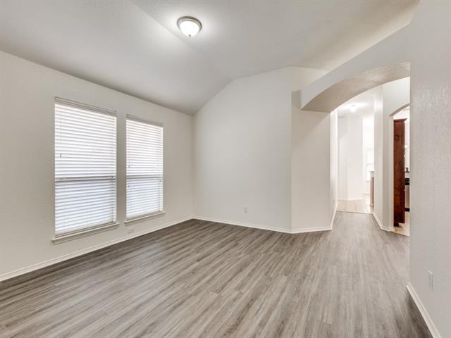 Foto del edificio - 2033 Cattle Creek Rd