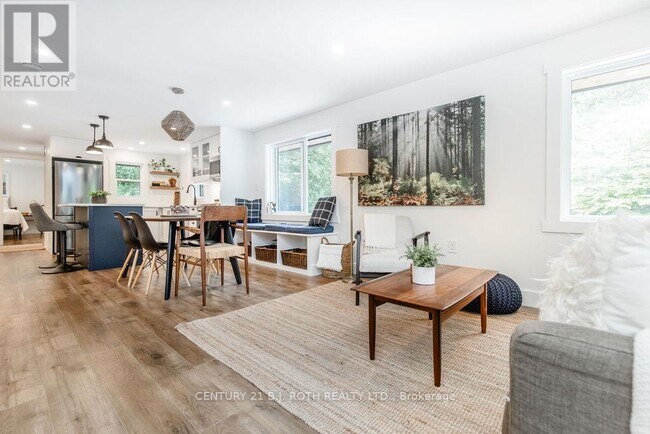 Photo du bâtiment - 12 Domar Rd