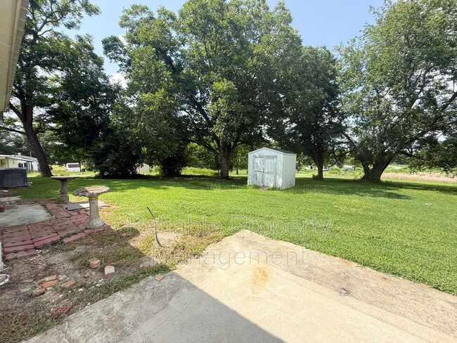 Building Photo - 7048 NC-210