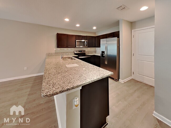Foto del edificio - 12717 Camden Rd