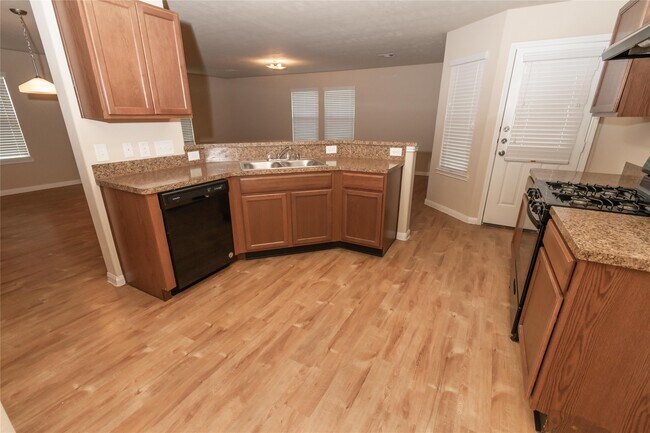 Foto del edificio - 3835 Cary Creek Dr