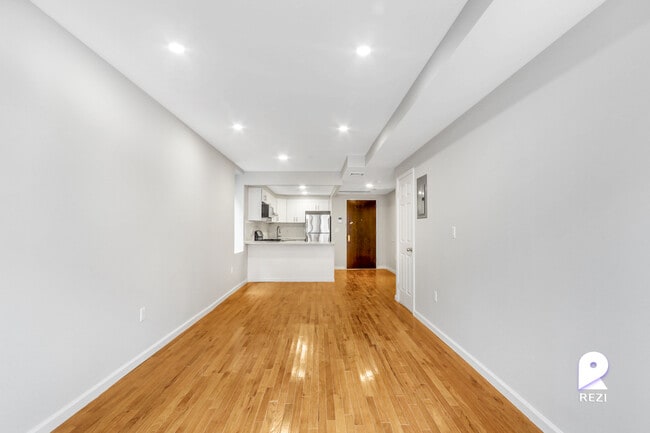 Building Photo - 148-36 89th Ave