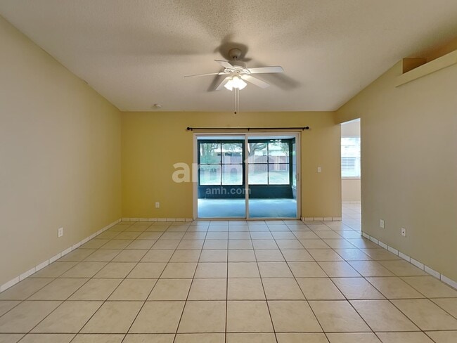 Building Photo - 10717 Siena Drive