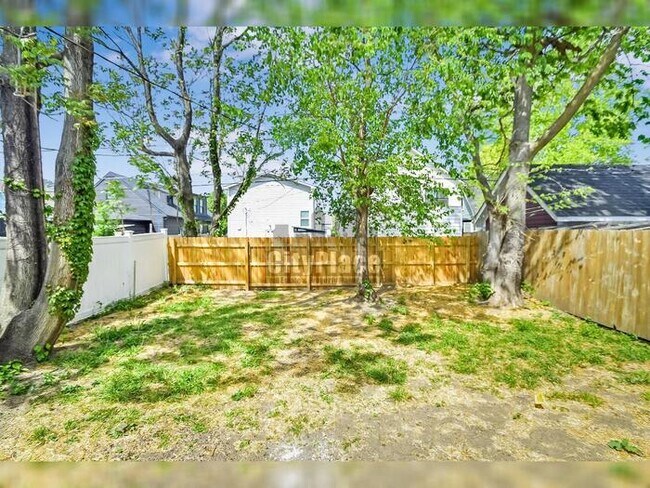 Foto del edificio - 614 Parkway Ave