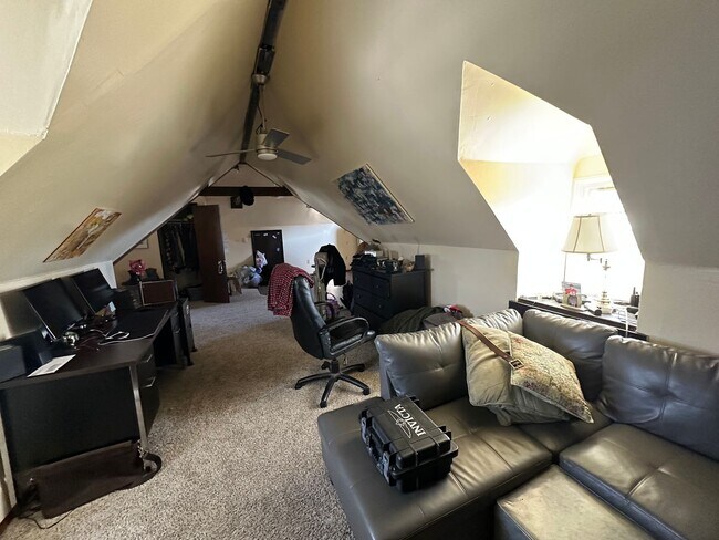 Foto del edificio - 549 Bridge St