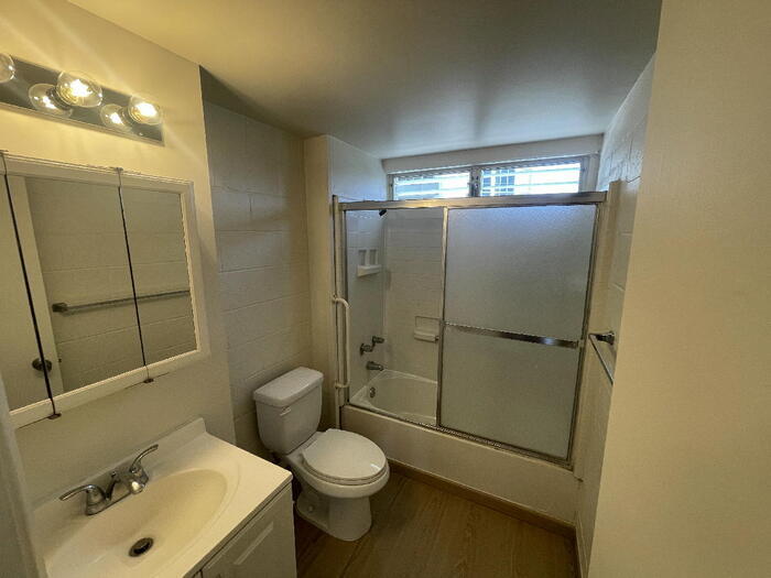 Building Photo - NANIHALA studio w/ pkg, lanai, laundry, pool