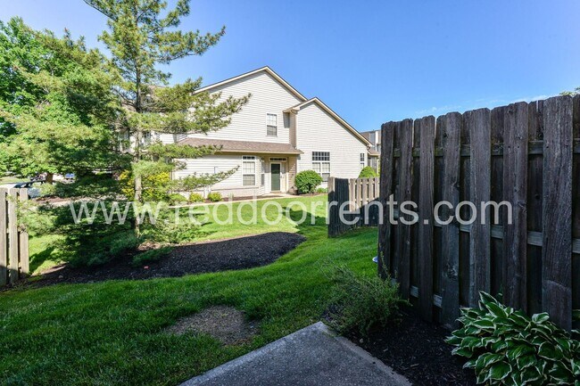 Foto del edificio - Your Dream Home in Indianapolis, IN 46142!