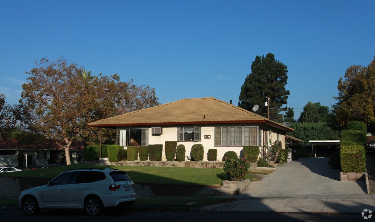 Foto del edificio - 501 E Harvard Rd