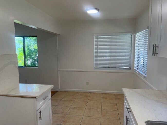 Building Photo - 6600 Whitsett