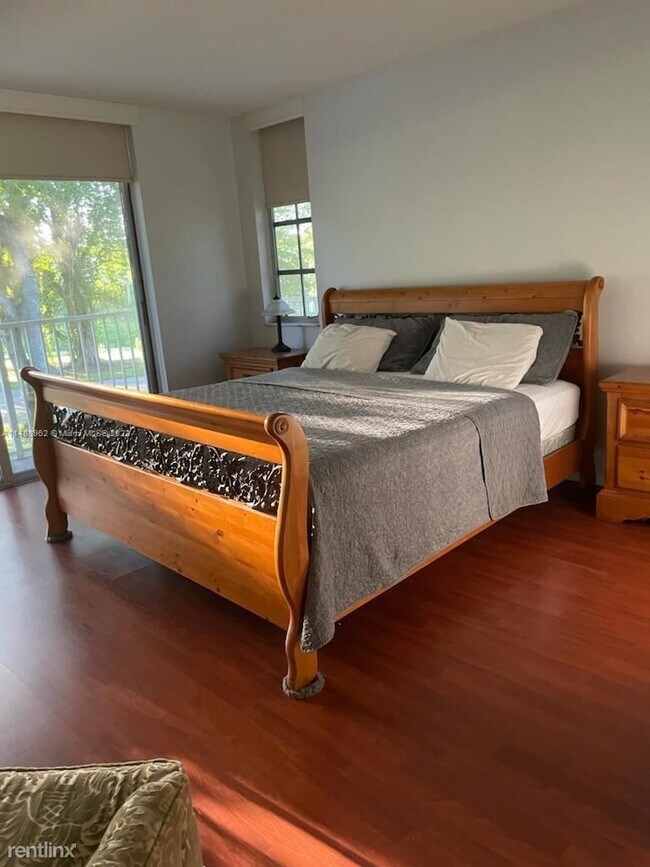 Foto del edificio - 3 br, 2 bath House - 4261 W Palm Aire Dr A...