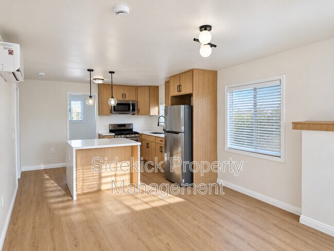 Foto del edificio - 4748 Pine St