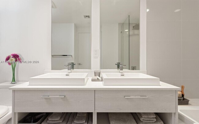 Foto del edificio - 45 SW 9th St