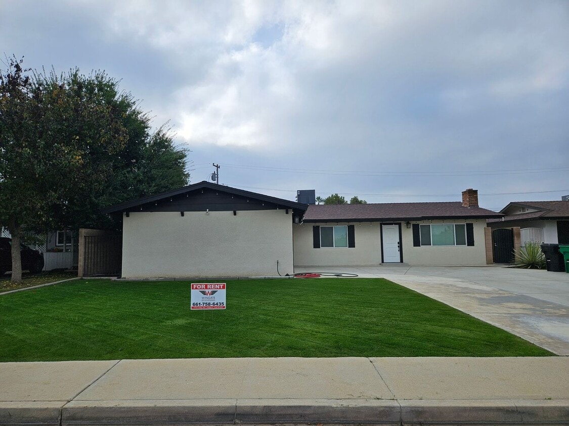 Primary Photo - 1124 State Ave