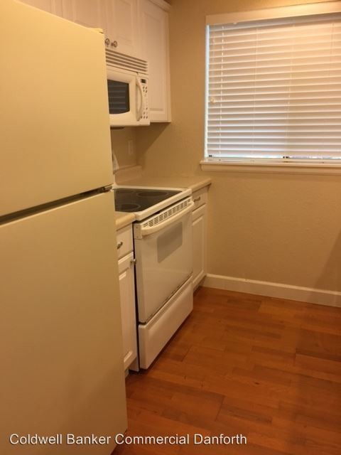 Building Photo - 2 br, 1 bath House - 156 S 329th Pl, Unit 6A