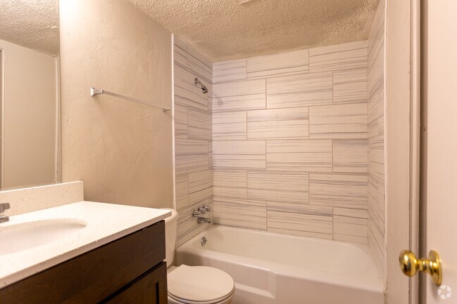 2 habitaciones, 1 baño, 920 pies cuadrados - Yorktown Apartment Homes