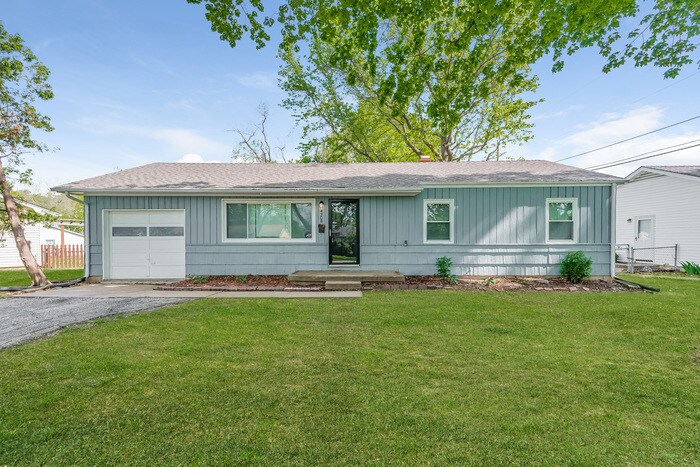 Primary Photo - Super cute 3 bdrm, 2 bath home ready for you!