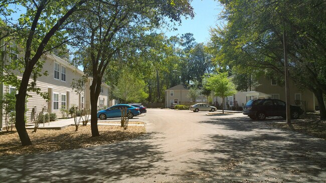 Foto del edificio - 1710 NW 7th St