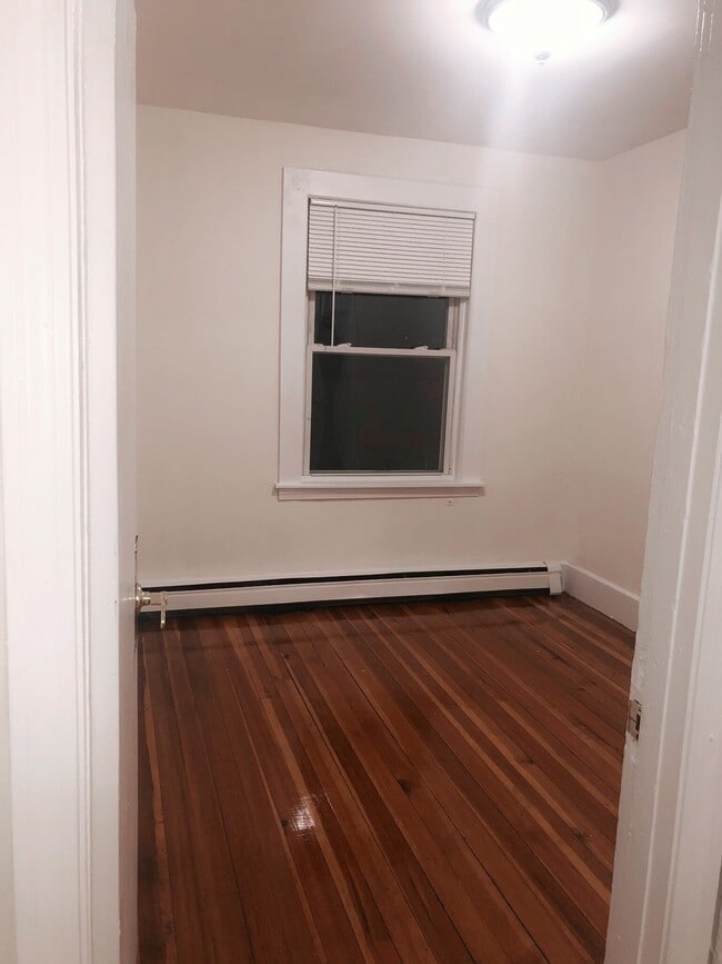 Building Photo - 14 Alberta Ter