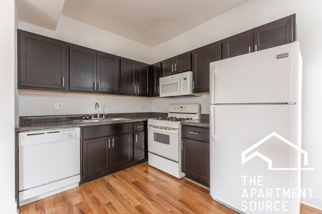 Foto del edificio - 4419 N Rockwell St