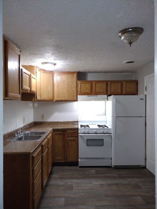 Foto del edificio - 1085 Catskill Dr