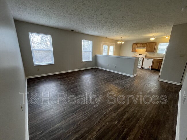 Building Photo - 699 Jack Pine Dr