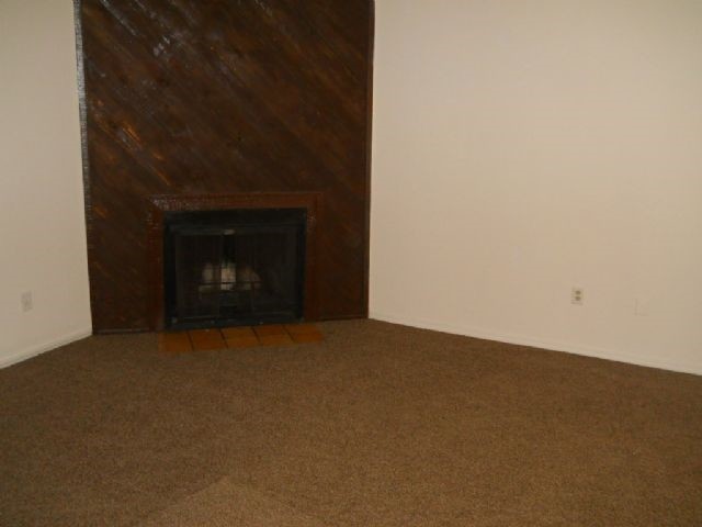 Building Photo - 2544 Antoine Ct