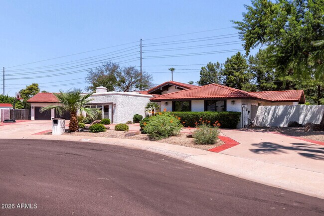 Foto del edificio - 5344 E Shaw Butte Dr