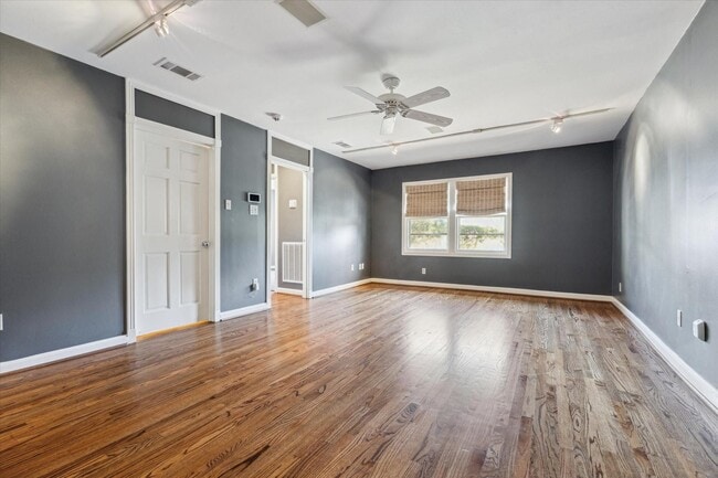 Building Photo - 1802 Lexington St