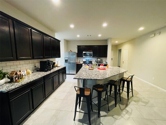 Foto del edificio - 3735 McDonough Way