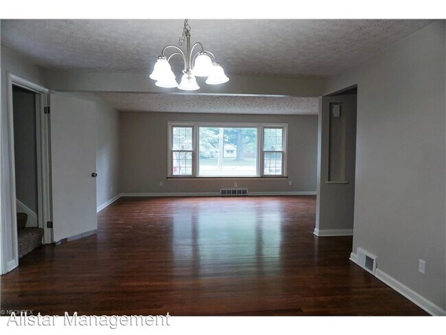 Building Photo - 4 br, 2 bath House - 24121 Center Ridge Rd