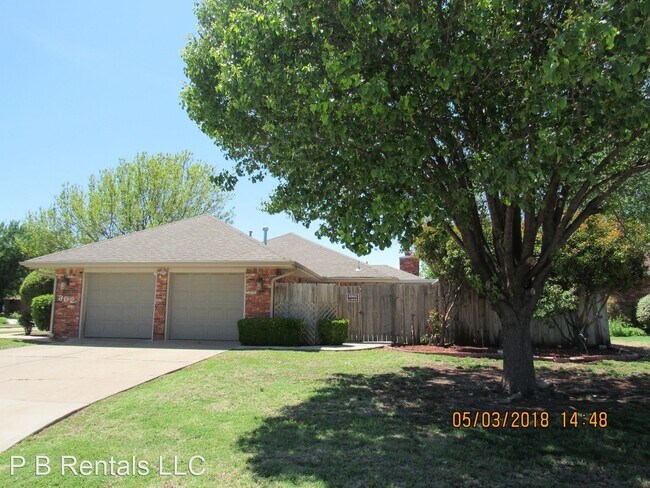 Building Photo - 3 br, 2 bath House - 302 NW Tanglewood Lane