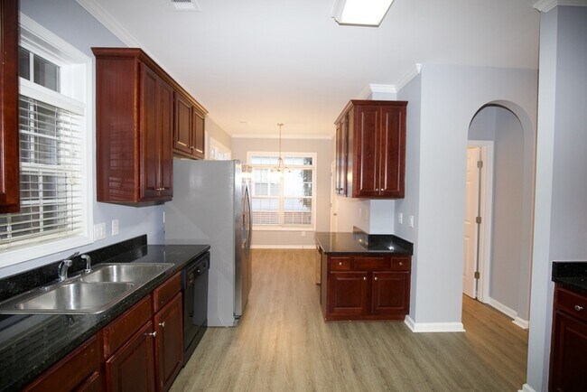 Foto del edificio - 7897 The Lakes Point