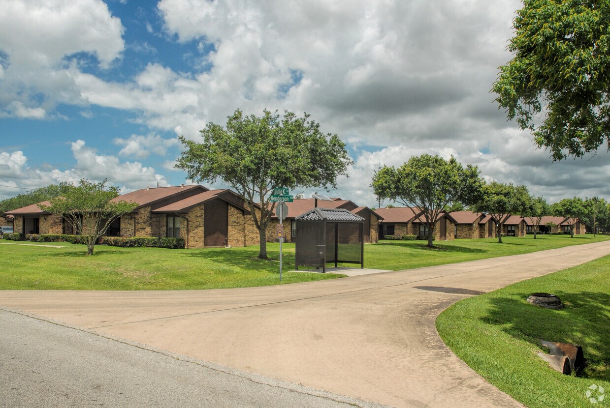 Building Photo - Orchard Park Apartments