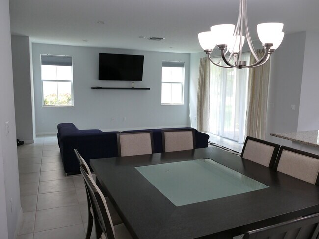 Building Photo - 5215 Golden Eagle Ter