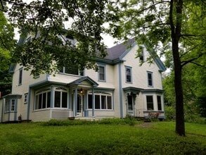 Building Photo - 150 View St