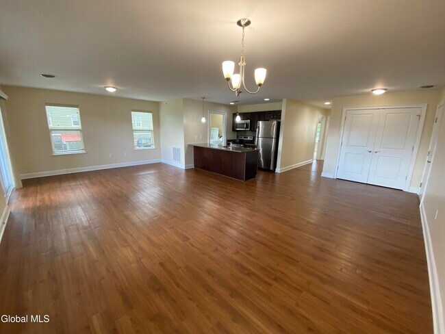 Foto del edificio - 74 Weibel Ave