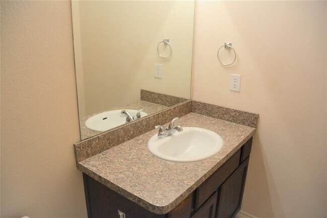 Building Photo - 809 Parkplace Ridge