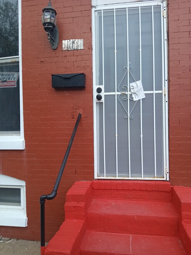 Front Door Entrance - 1714 Abbotston St