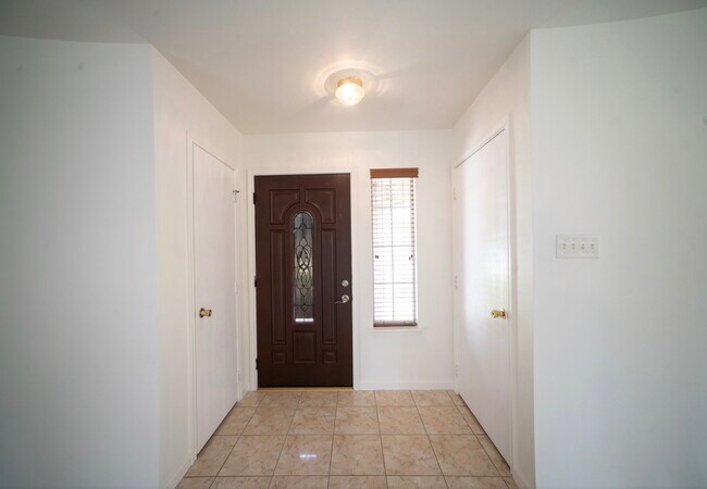 Foto del edificio - 9519 Deep Valley Dr