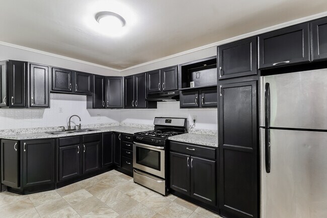 Building Photo - 9638 Helmsley Way