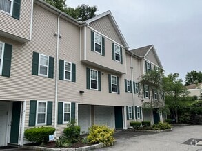 Building Photo - 53 Seaside Ave