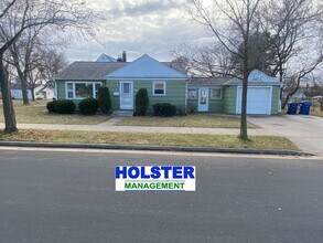 Building Photo - 1101 W Rosecrans St