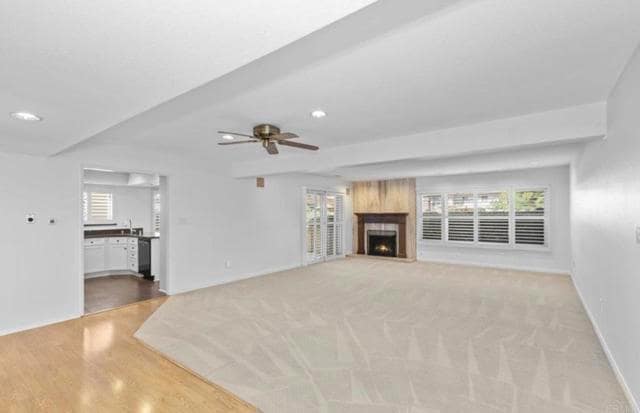 Building Photo - 6880 Hyde Park Dr